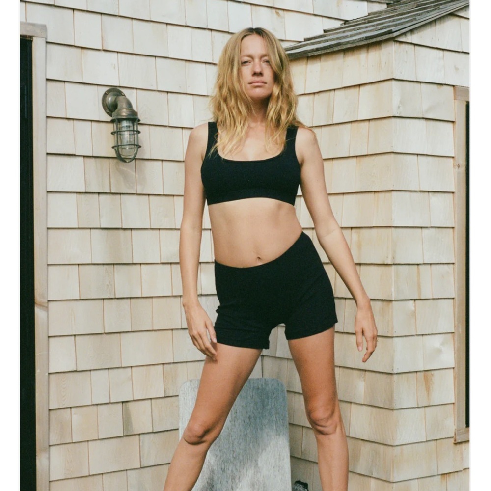 juem Daria crop black, size 14 (D-DD)